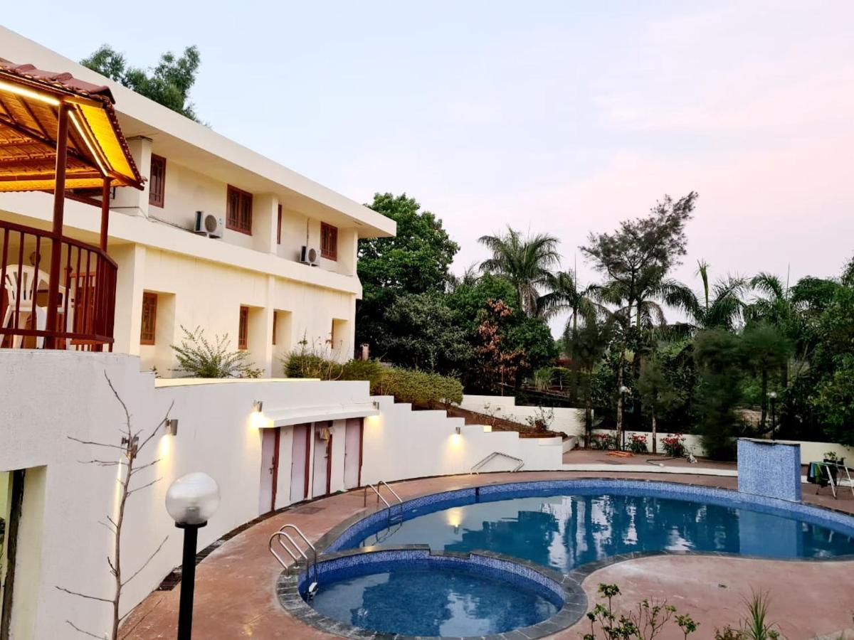 Arcus Villa - Swimming Pool/Ac/Luxurious Mahābaleshwar Kültér fotó