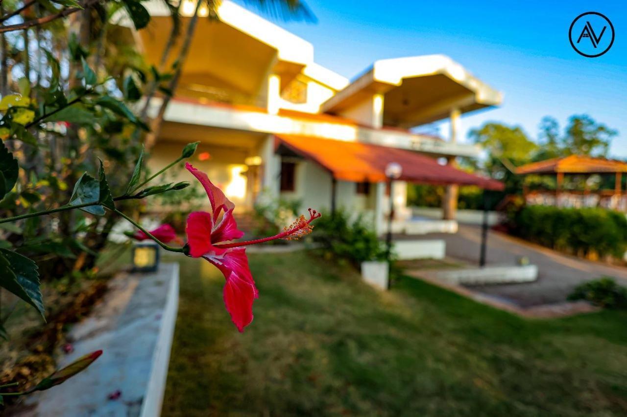 Arcus Villa - Swimming Pool/Ac/Luxurious Mahābaleshwar Kültér fotó